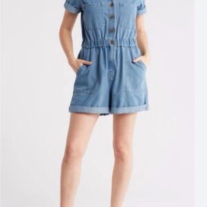 Vigoss Light Blue Denim Jacket with Button Front NWT